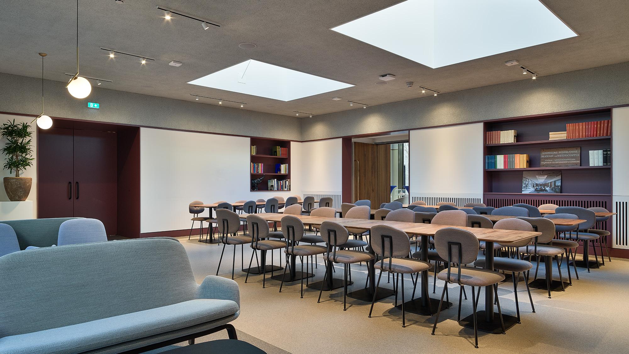 Conference room with Acosorb acoustic ceiling panels at KNAW, Todays Brew project